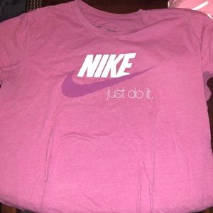 Nike T-shirt